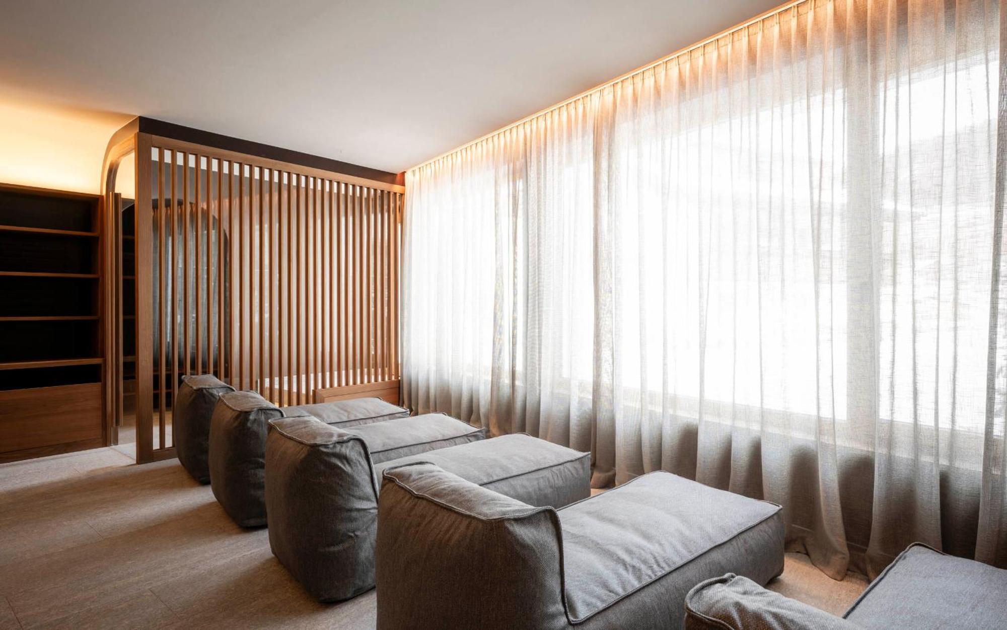 Aparthotel Cesa Rives